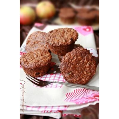 Muffinki orkiszowe z jabłkiem i suszoną śliwką